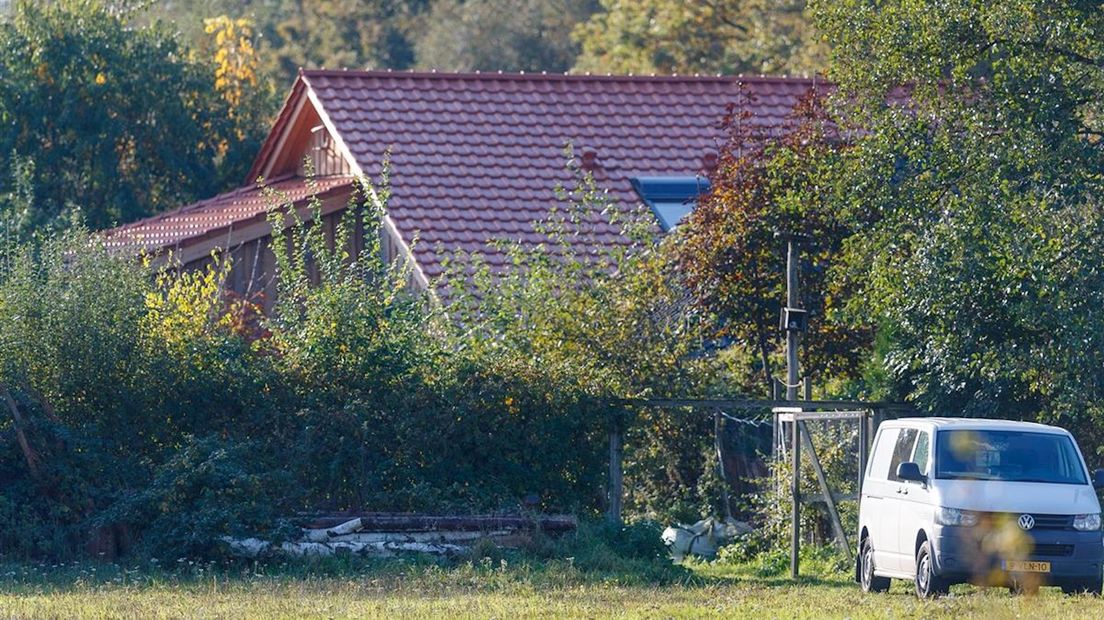 De boerderij van het 'kluizenaarsgezin' in het Drentse Ruinerwold