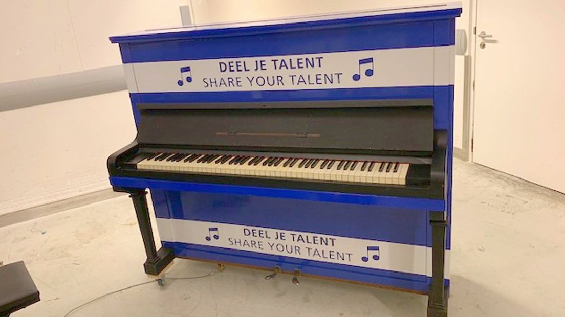 Nieuwe piano op station Delft