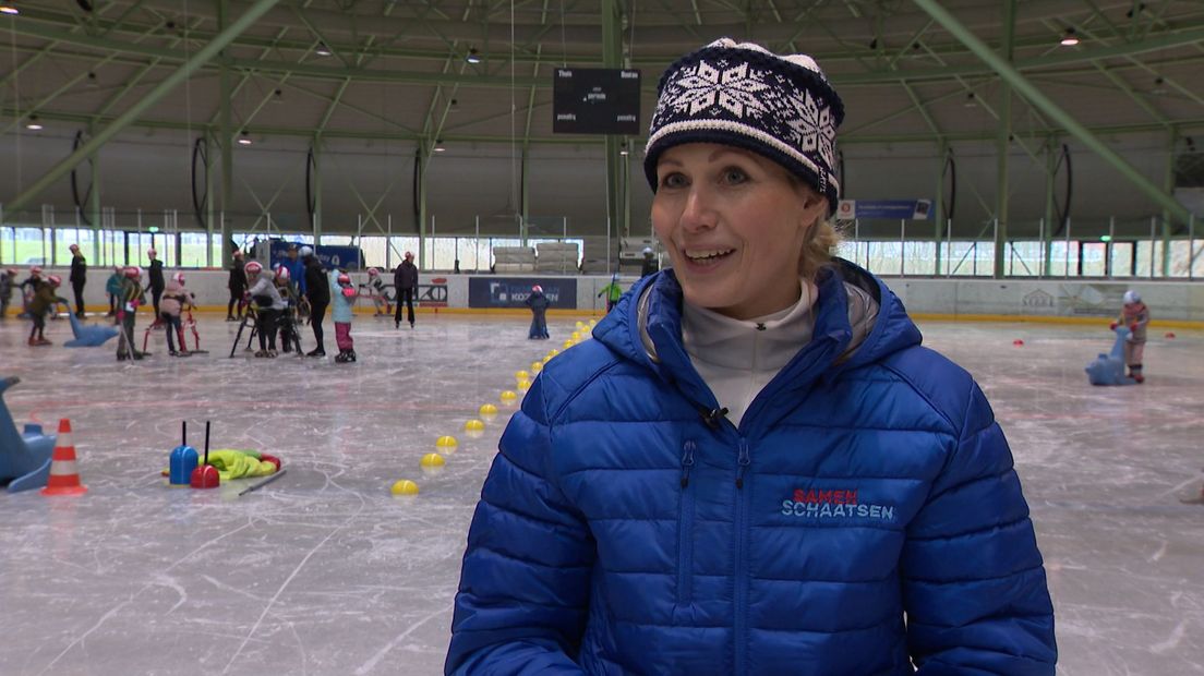 "Maartje is echt de pro van het frame-schaatsen," vertelt Maaike Heethaar van Stichting het Gehandicapte Kind