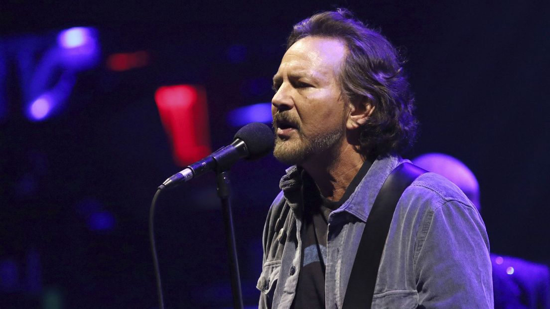 Eddie Vedder bij een concert in New York in februari 2022.