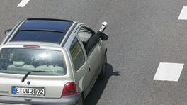Ongeluk in Barneveld • auto zit klem