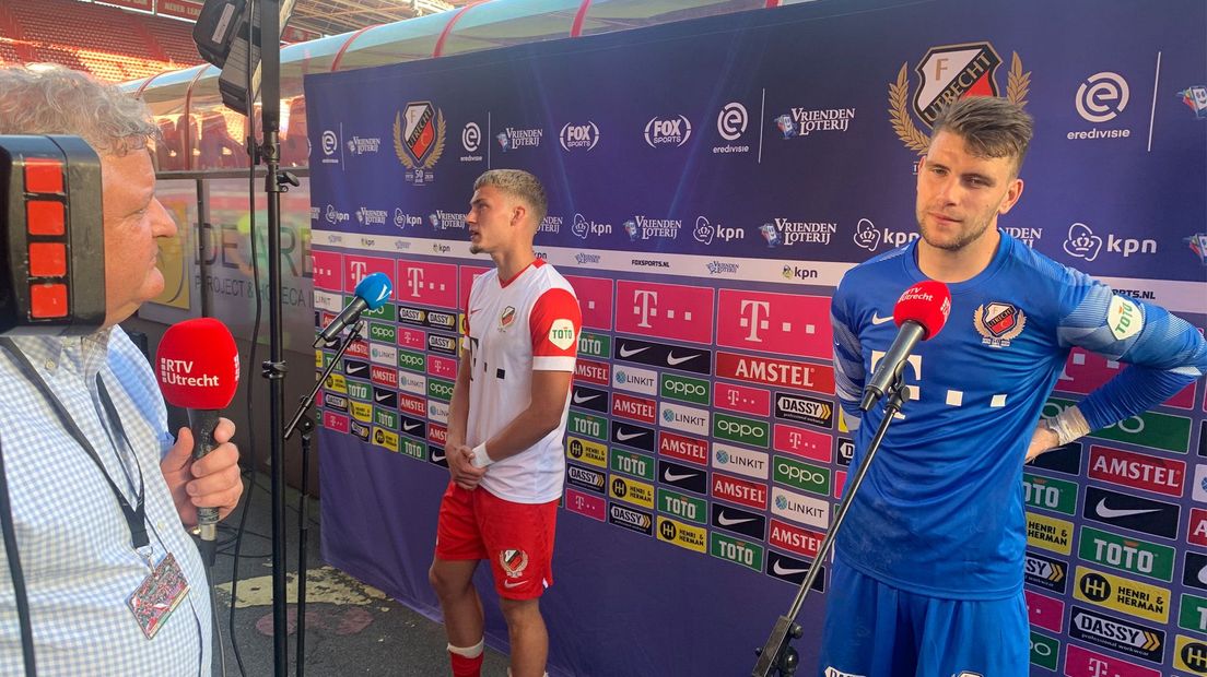 Doelman Maarten Paes na afloop van het oefenduel met AZ