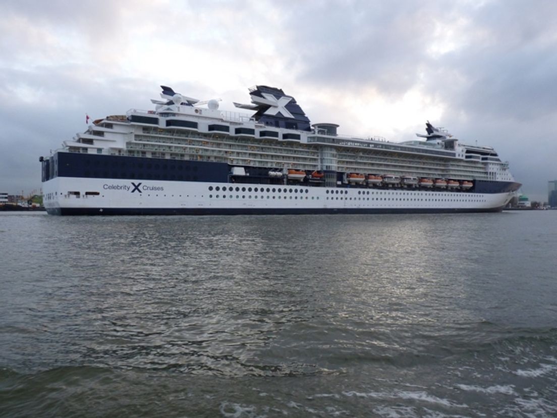 2010cruiseschip.cropresize.tmp.jpg