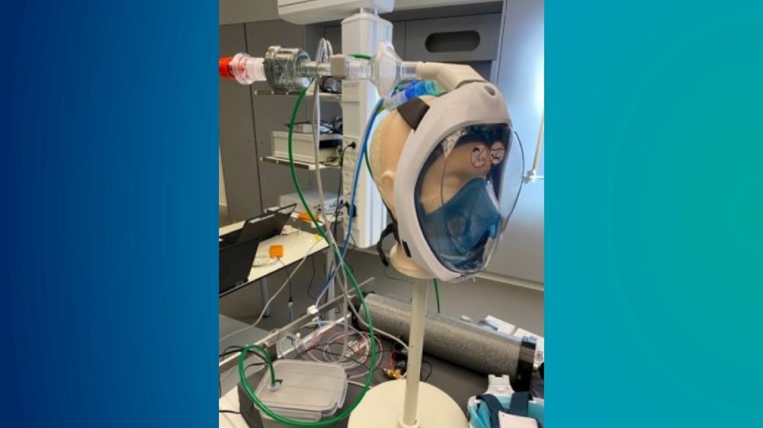 Masker op dummypatiënt bij de UT
