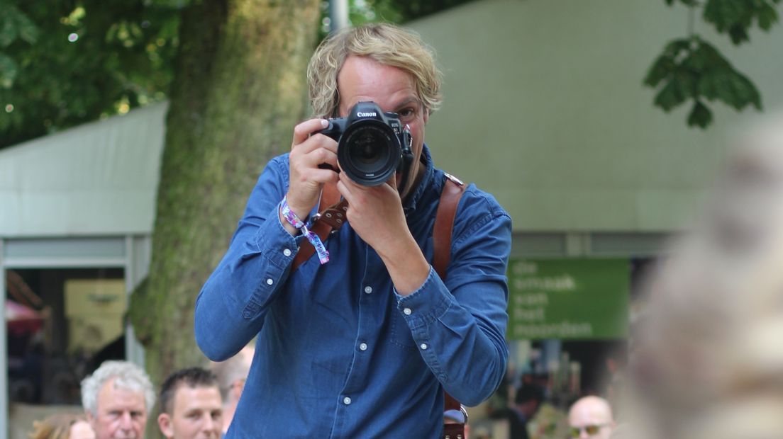 Fotograaf Stephan Keereweer in actie