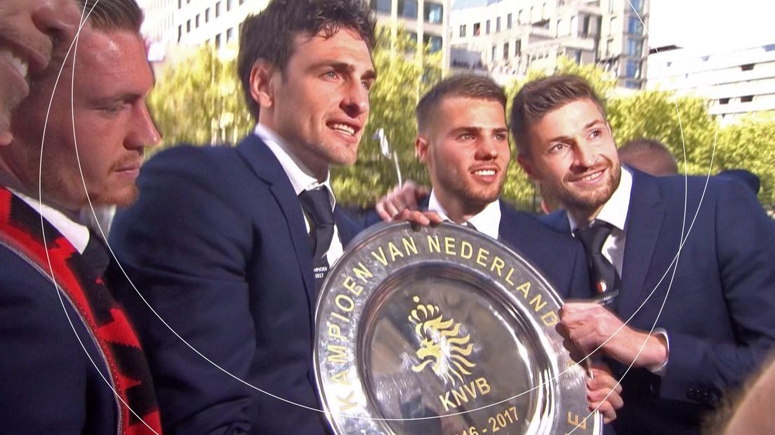 Nieuwkoop: 'Besef nu hoe uniek deze titel is' (video)