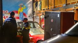 Politie-inval bij autobedrijf, kluizen in beslag genomen