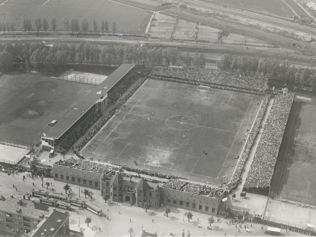 Het Kasteel tijdens een wedstrijd in 1929