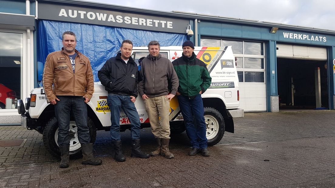 De vier mannen die meegaan doen aan de Carta Rally