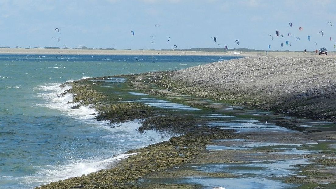 Brouwersdam aan zeezijde