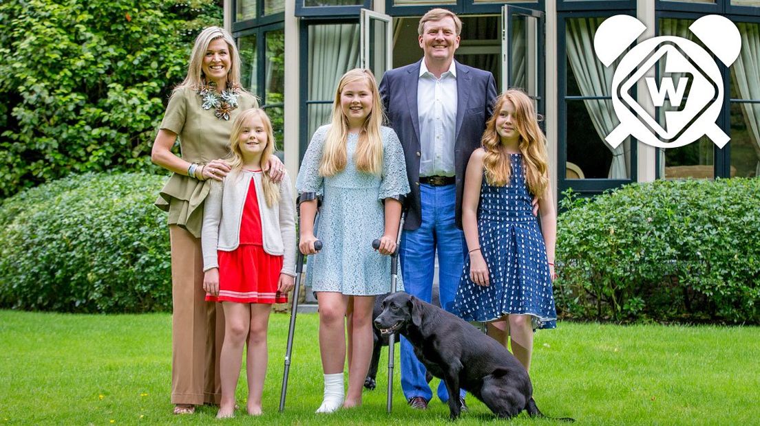 De koninklijke familie en hun hond in 2016