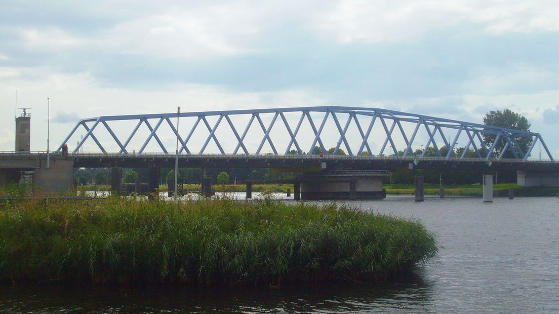 De draaibrug tussen Sas van Gent en Westdorpe
