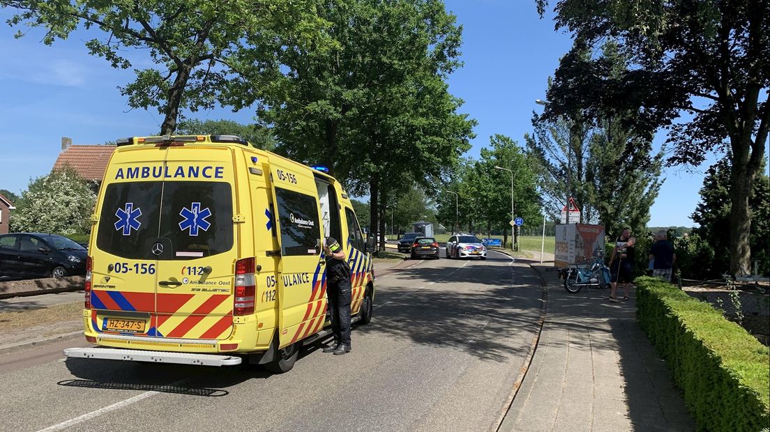 Brommerrijder raakt gewond bij ongeval in Bornerbroek
