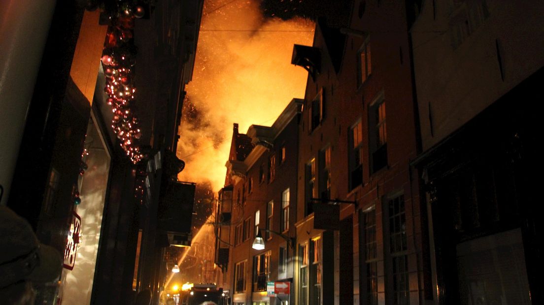 Grote brand in binnenstad Deventer