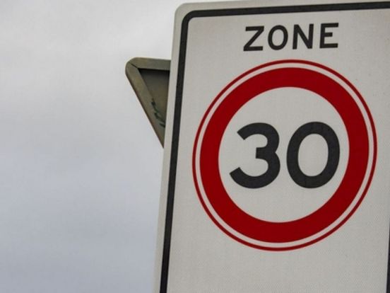 Van 50 naar 30 kilometer per uur in de stad: 'Je ziet andere steden het sneller invoeren'
