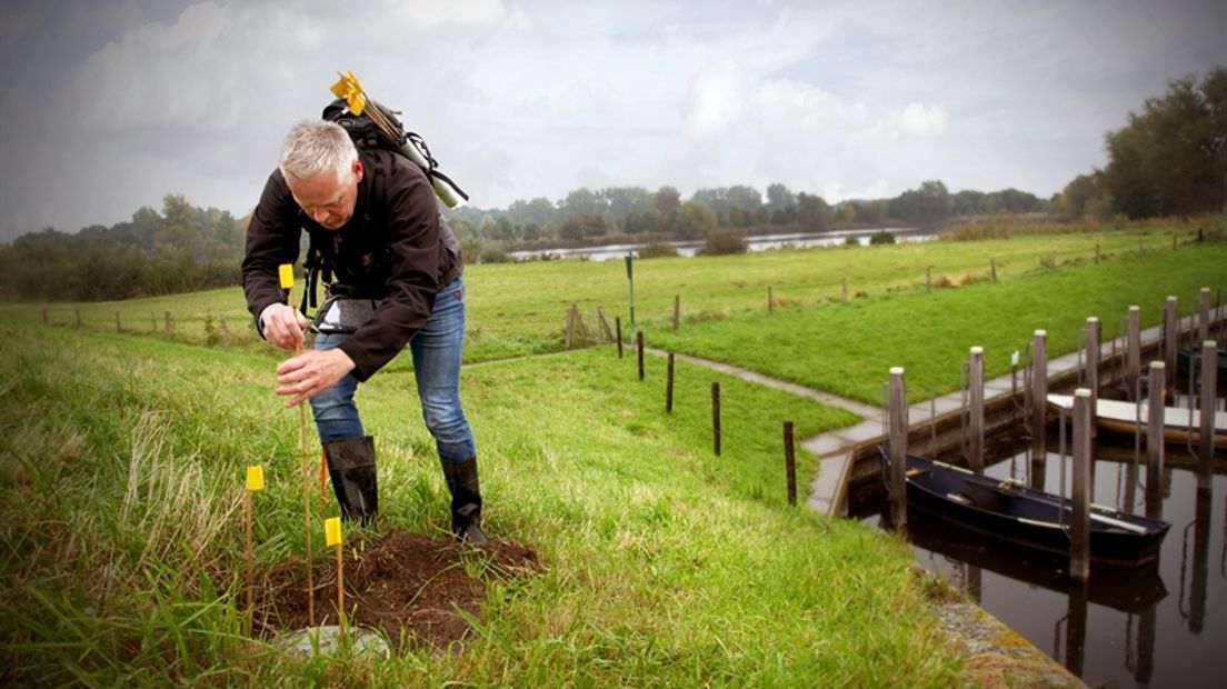 Het waterschap controleert zowel in het voor- als najaar de dijken op beschadigingen (Rechten: Waterschap Drents Overijsselse Delta)