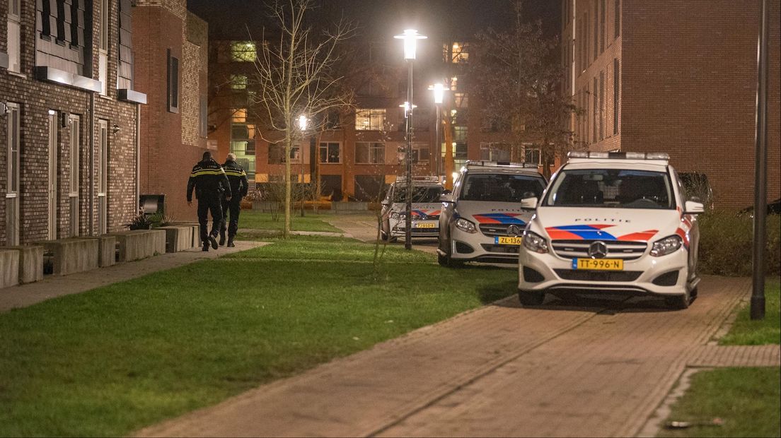 Bewoners woning Deventer elders ondergebracht na vuurwerkaanslagen