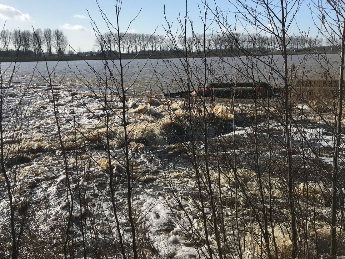 Waterberging Panjerd stroomt vol. In noodsituaties kan het water hier twee meter stijgen zodat Meppel droge voeten houdt (Rechten: Serge Vinkenvleugel/RTV Drenthe)