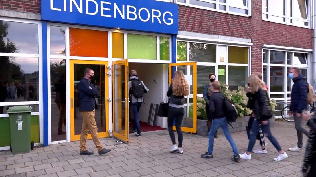 Leerlingen van locatie de Lindenborg van RSG de Borgen in Leek