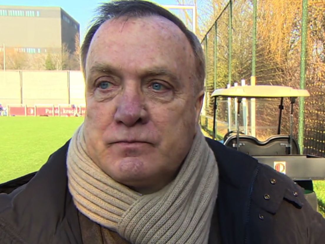 Dick Advocaat gaat volgens de NOS niet voor 1 juni aan de slag bij de KNVB