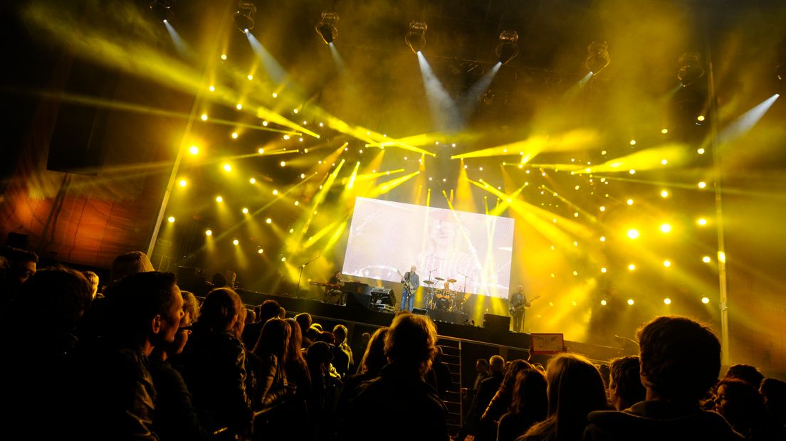 BLØF geeft een concert