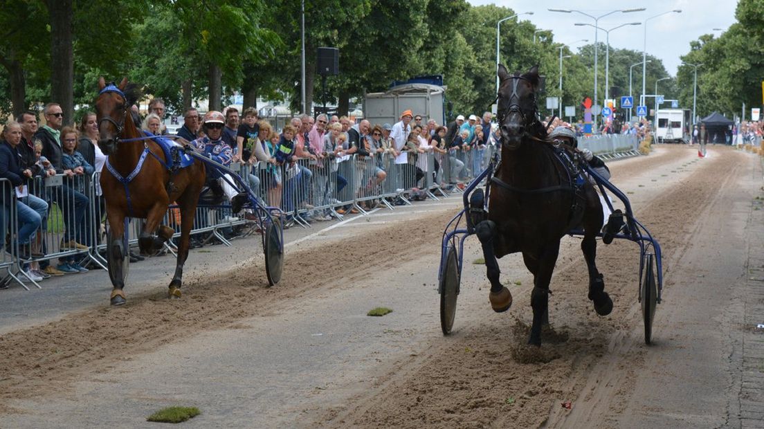 Kortebaandraverij Voorschoten. | Archief