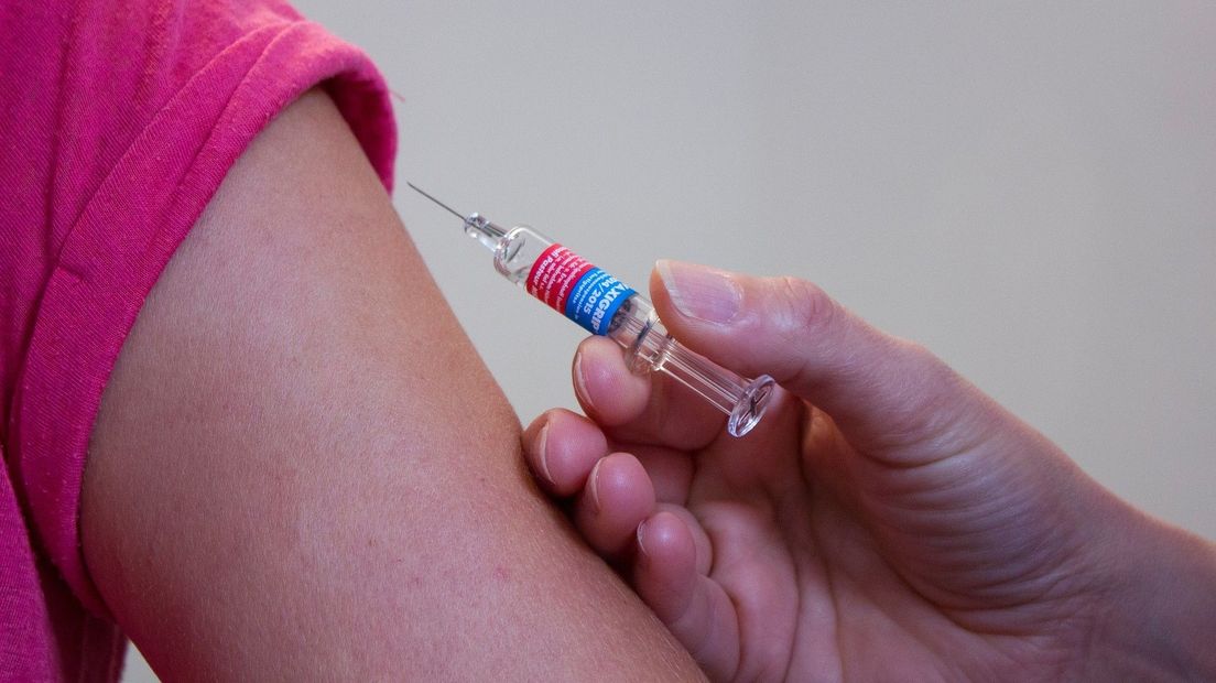 Jongens kunnen nu voor het eerst een HPV-vaccinatie halen