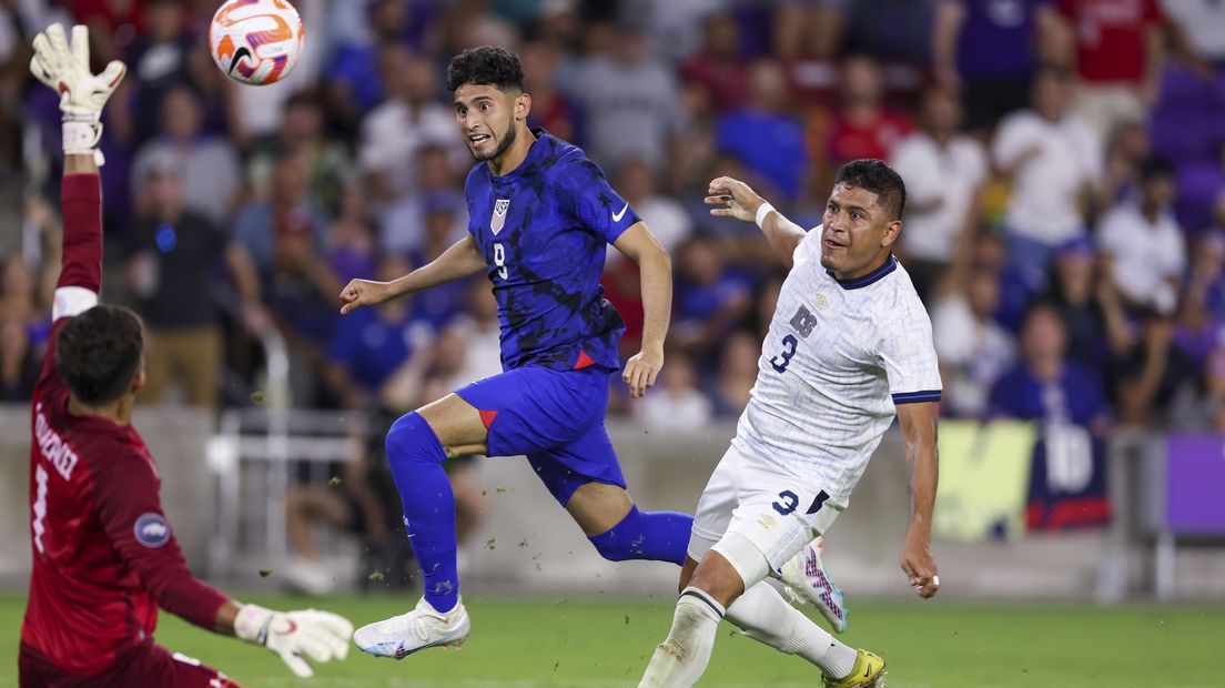 Pepi scoort tegen El Salvador