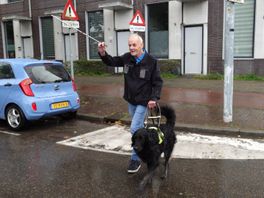 Blinde Jack brak heup door losliggende stoeptegels, VVD eist actie van gemeente: 'Schandalig'