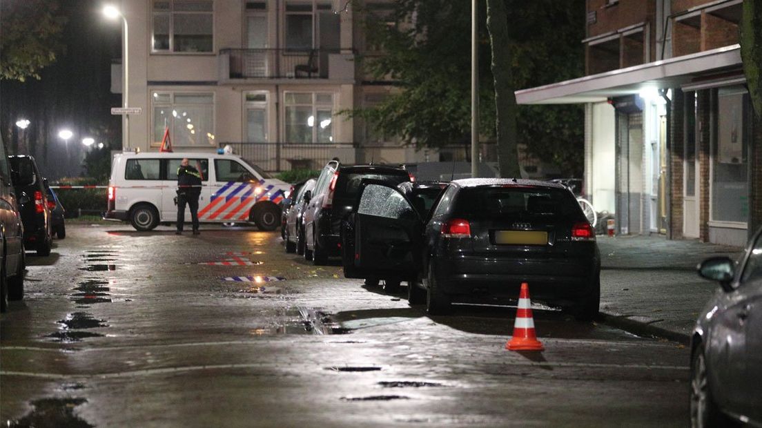 Een deel van de Steenwijklaan is afgezet na de schietpartij