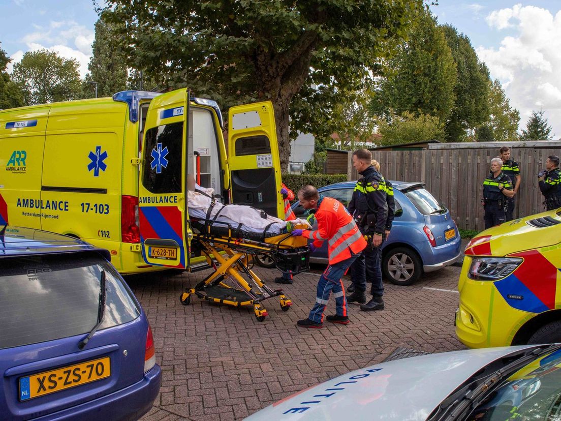 Geboeide dief raakt onwel en wordt na reanimatie afgevoerd