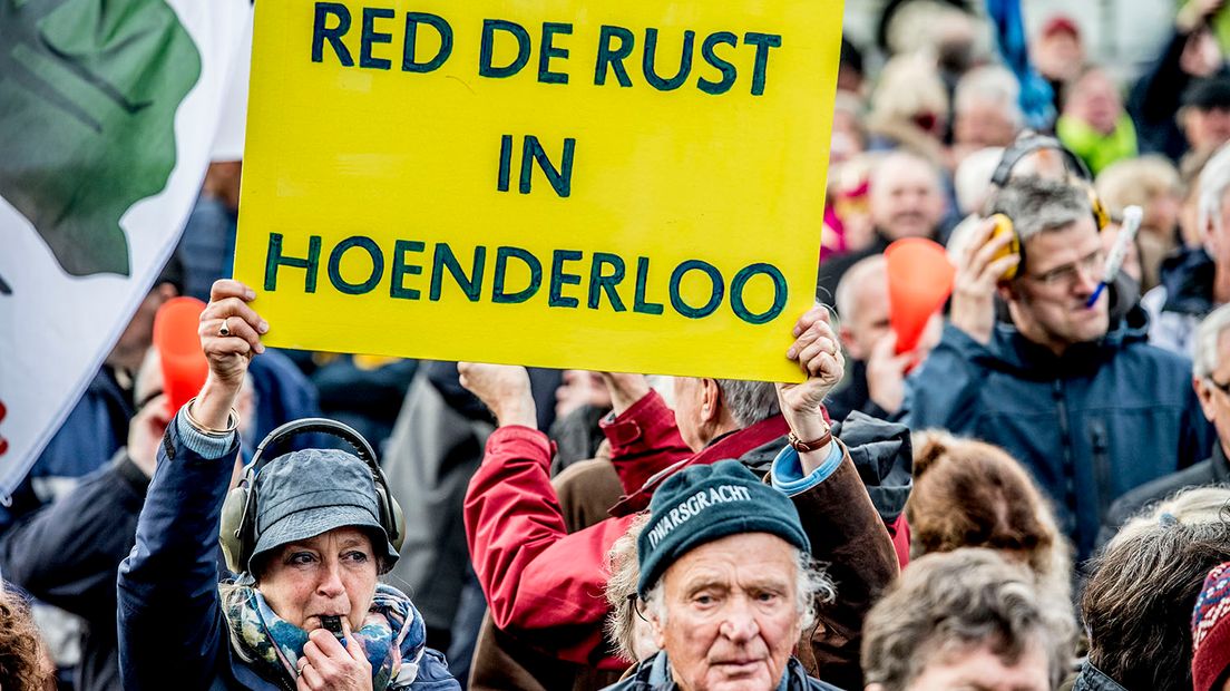 Protest tegen Lelystad Airport.