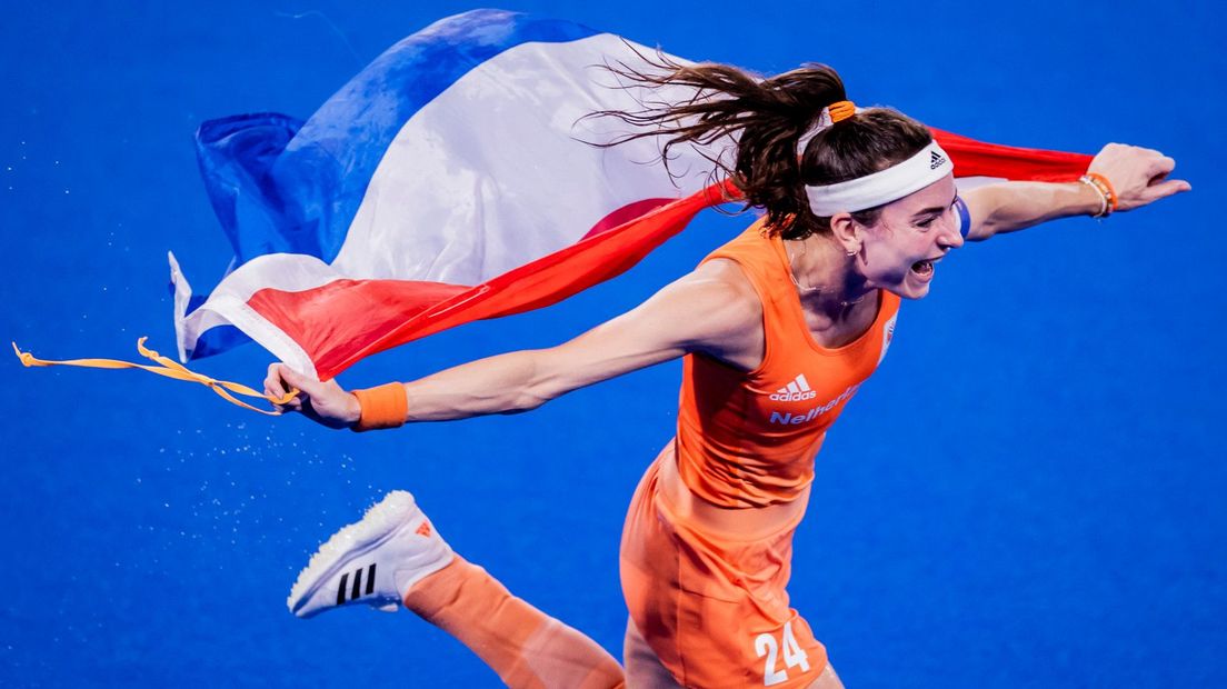 Eva de Goede viert de olympische titel