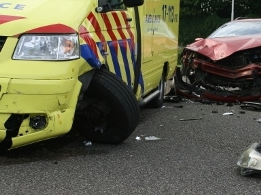 Ambulance001.cropresize.tmp.jpg