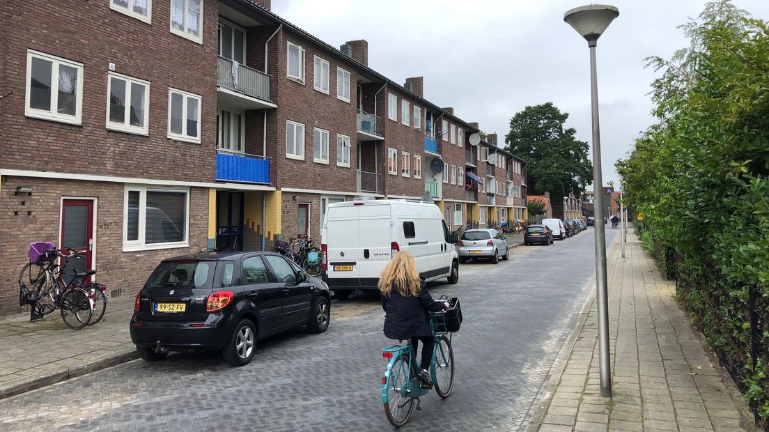 De verouderde flats in de Magelhaenstraat gaan tegen de vlakte.