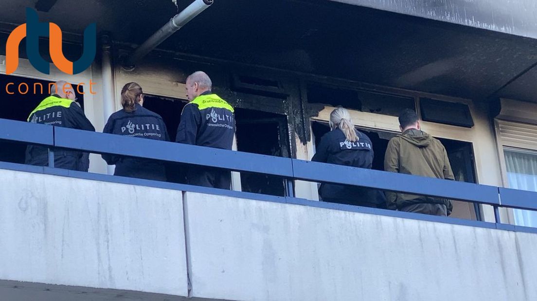 Hulpdiensten doen dinsdagmiddag onderzoek naar de oorzaak van de brand