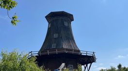 Molen Adorp wacht monsterklus: kap en wieken teruggeplaatst