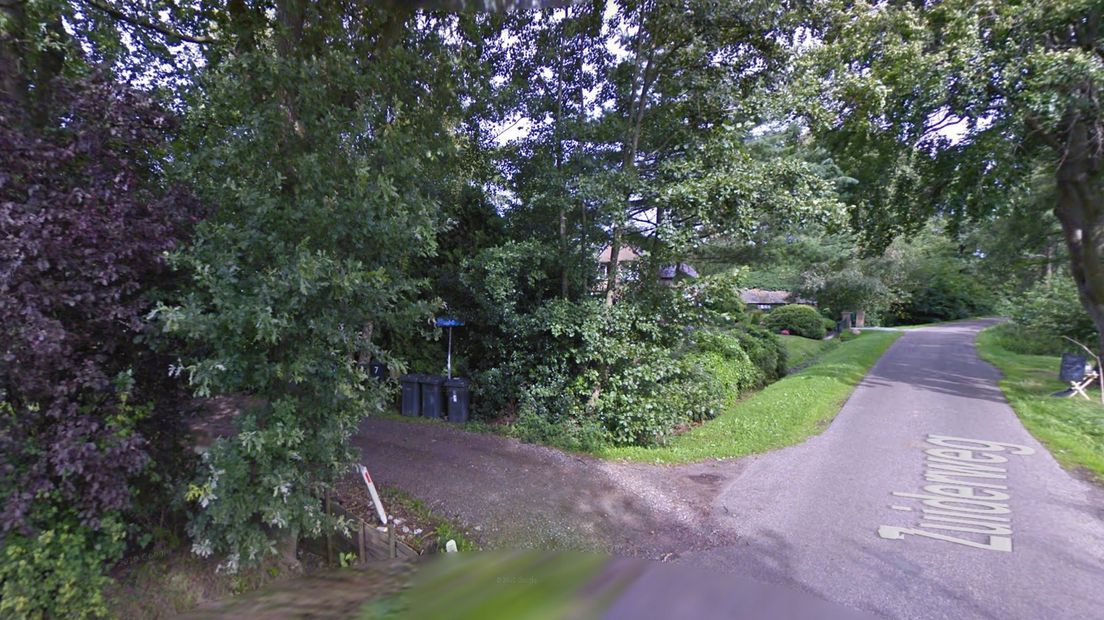 De kruising van de Zuiderweg en de Oude Dijk