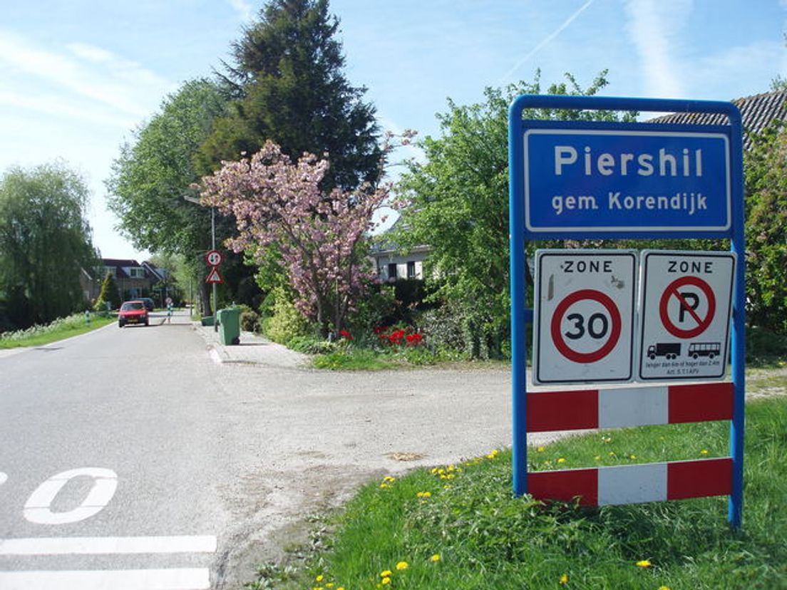 Plaatsbord-Piershil2.cropresize.tmp.jpg