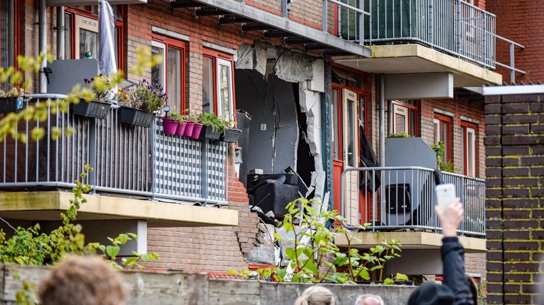 De flat in de Wibenaheerd direct na de explosie