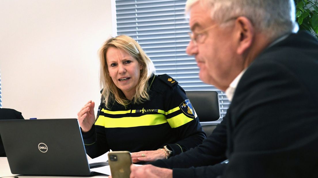 Mariëlle van Vulpen met burgemeester Jan van Zanen van Den Haag