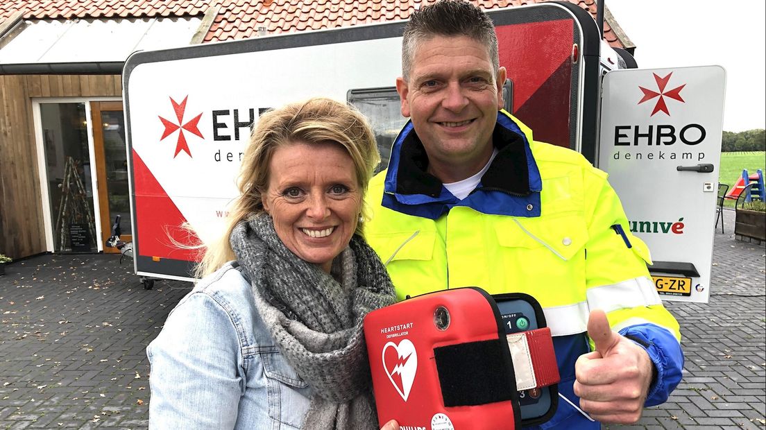 Help de EHBO Denekamp aan een nieuwe AED