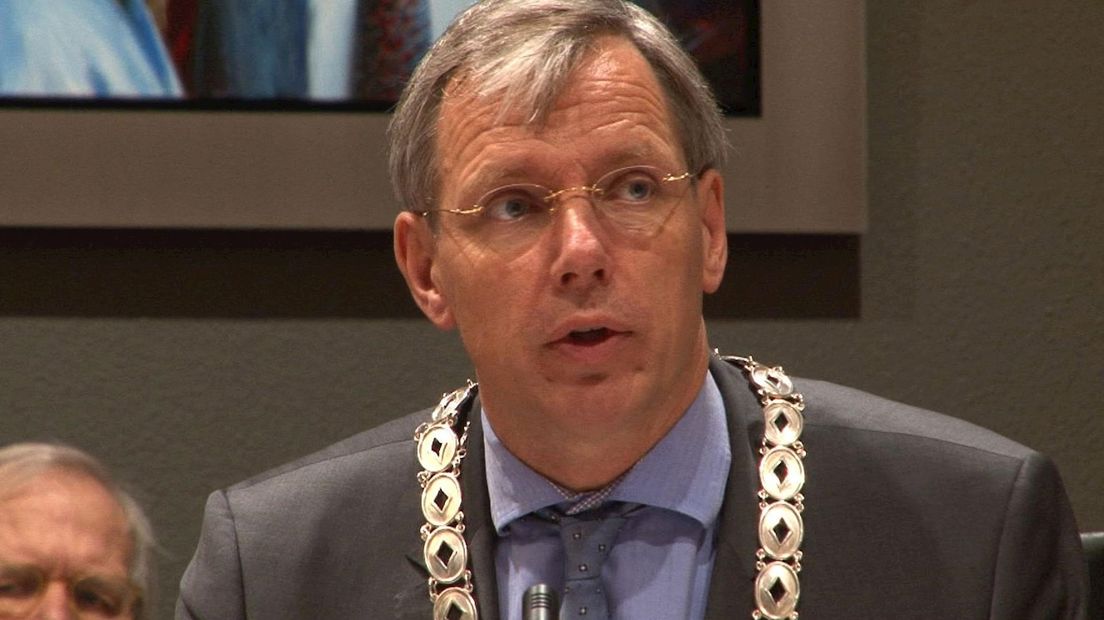 Burgemeester Visser van Twenterand neemt met "gepaste trots" kennis van beoordeling provincie