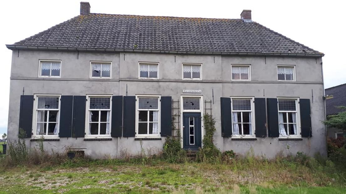 De monumentale boerderij in Maurik.