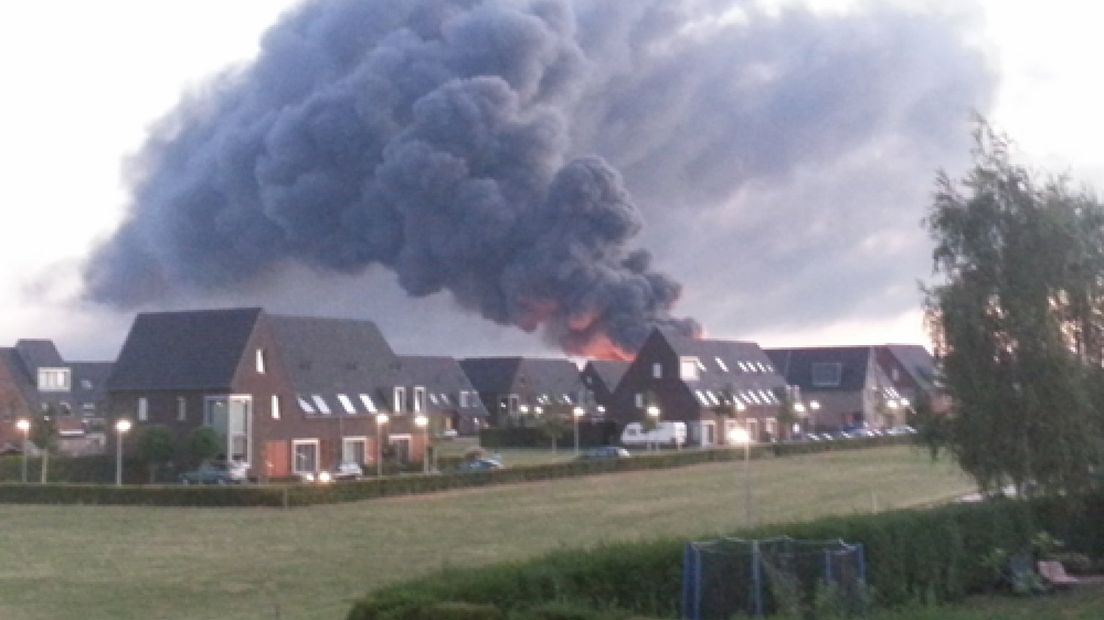 Grote brand Zevenaar: roetdeeltjes ongevaarlijk