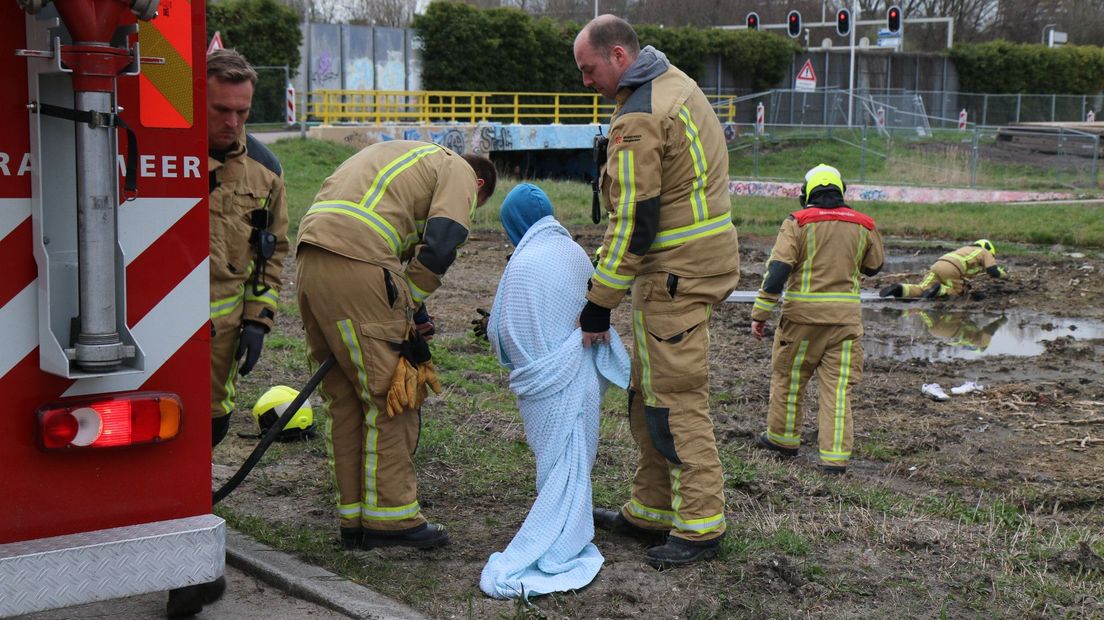 De jongens werden bevrijd door de brandweer