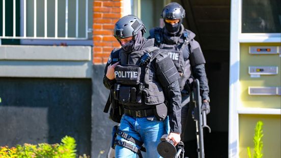 Aanhouding na inval • dode is vermiste man (57)
