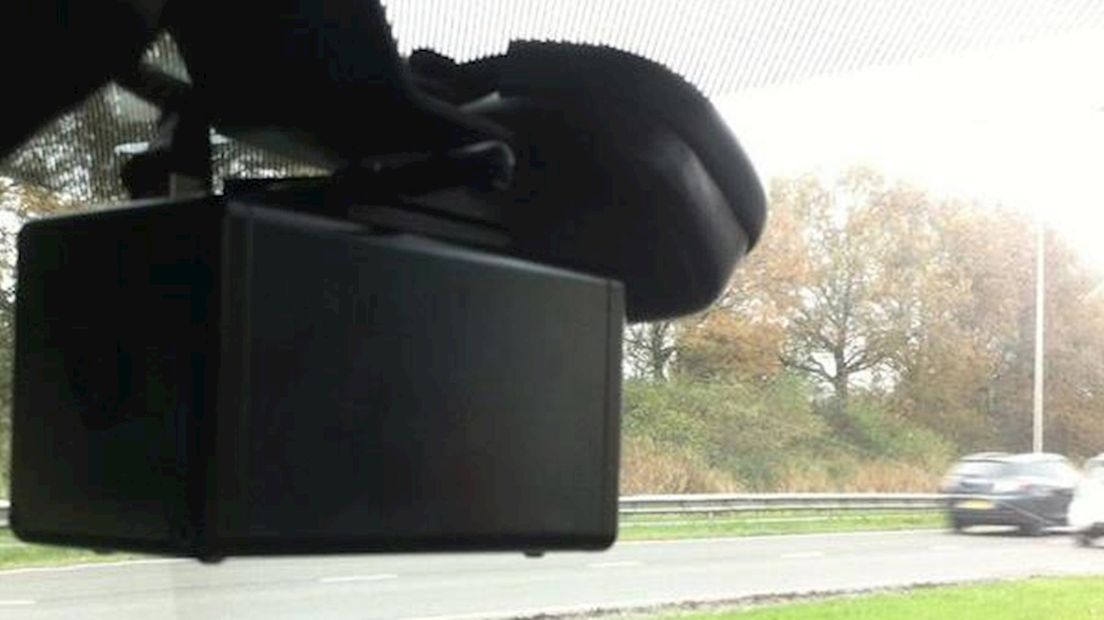 Verkeerspolitie betrapt hardrijder