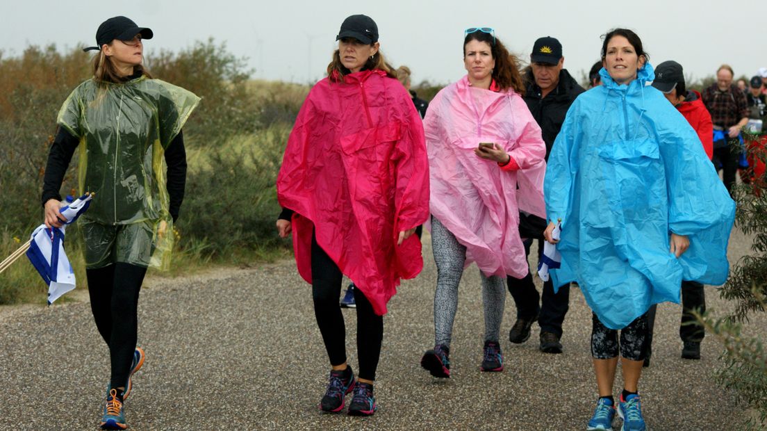 Organisator tevreden over zwaar weekend: Echt weer voor een kustmarathon