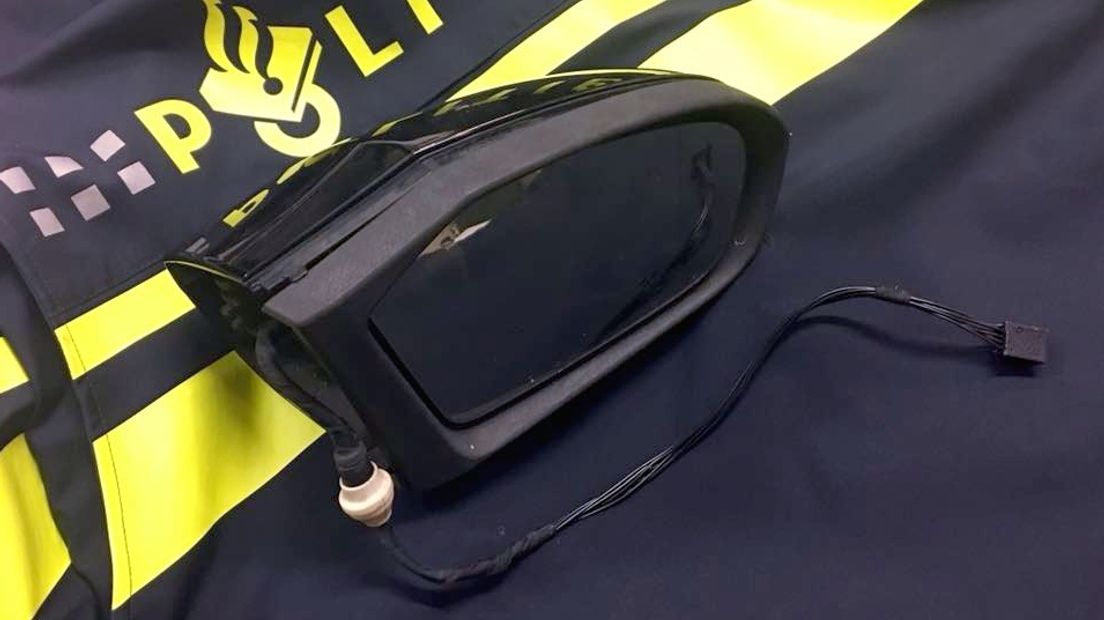 Autospiegels vernield in Goes-West